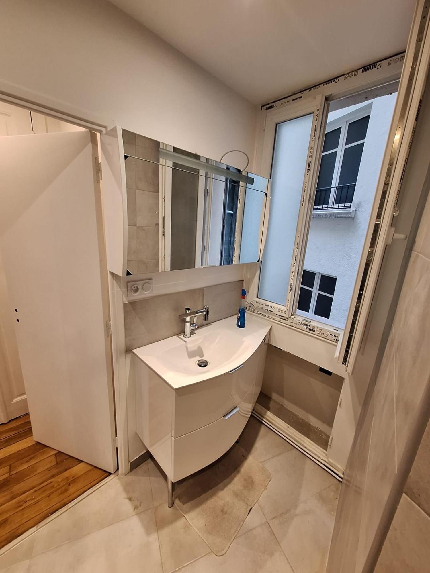 Read Well - Spare Double Bedroom In Cosy Close To Convention Center In 15th District