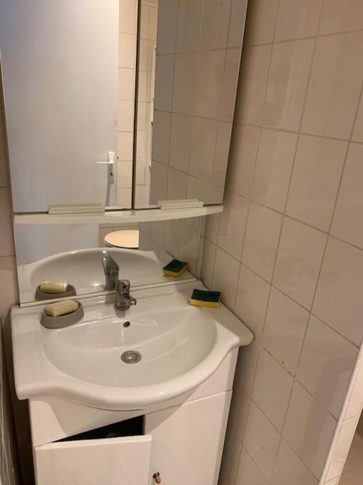 Apartamento Design Champ De Mars, 2 Pieces Quartier Tour Eiffel *