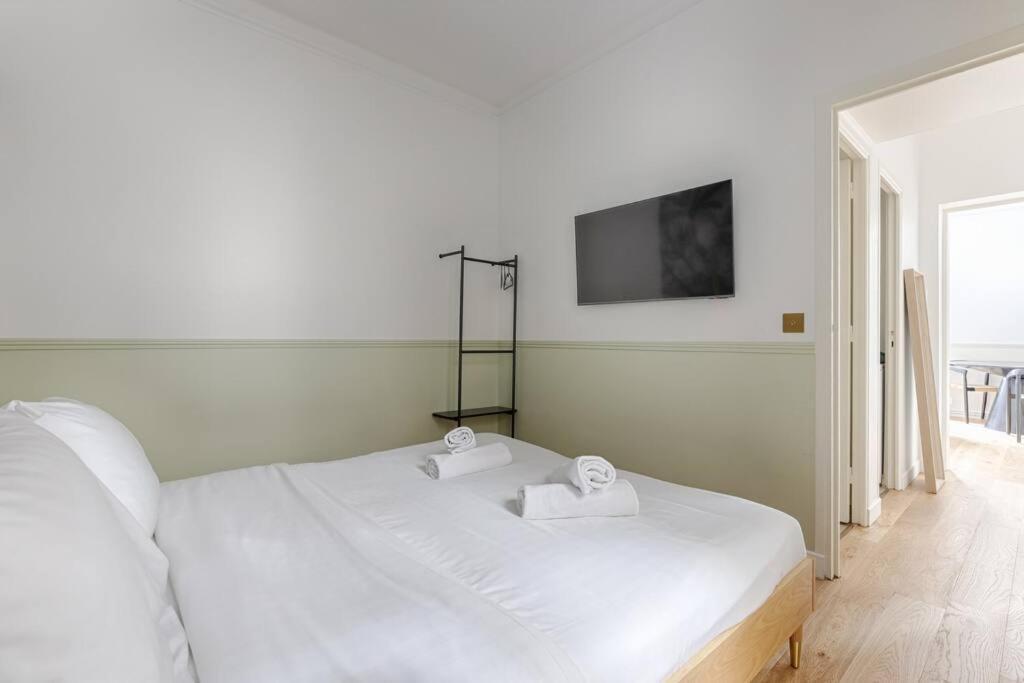 Mykeypers - Design & Cosy Flat 2br Center - Moulin Rouge Apartment *