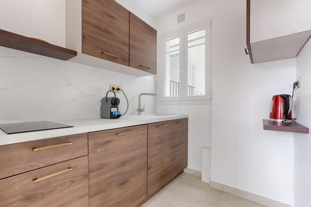 Apartment Mykeypers - Design & Cosy Flat 2br Center - Moulin Rouge *