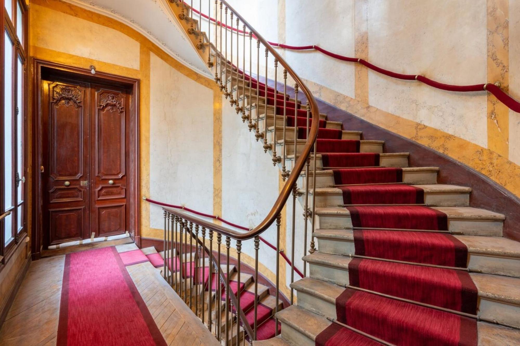 Modern And Elegant 1bd Near Montmartre Apartment *
