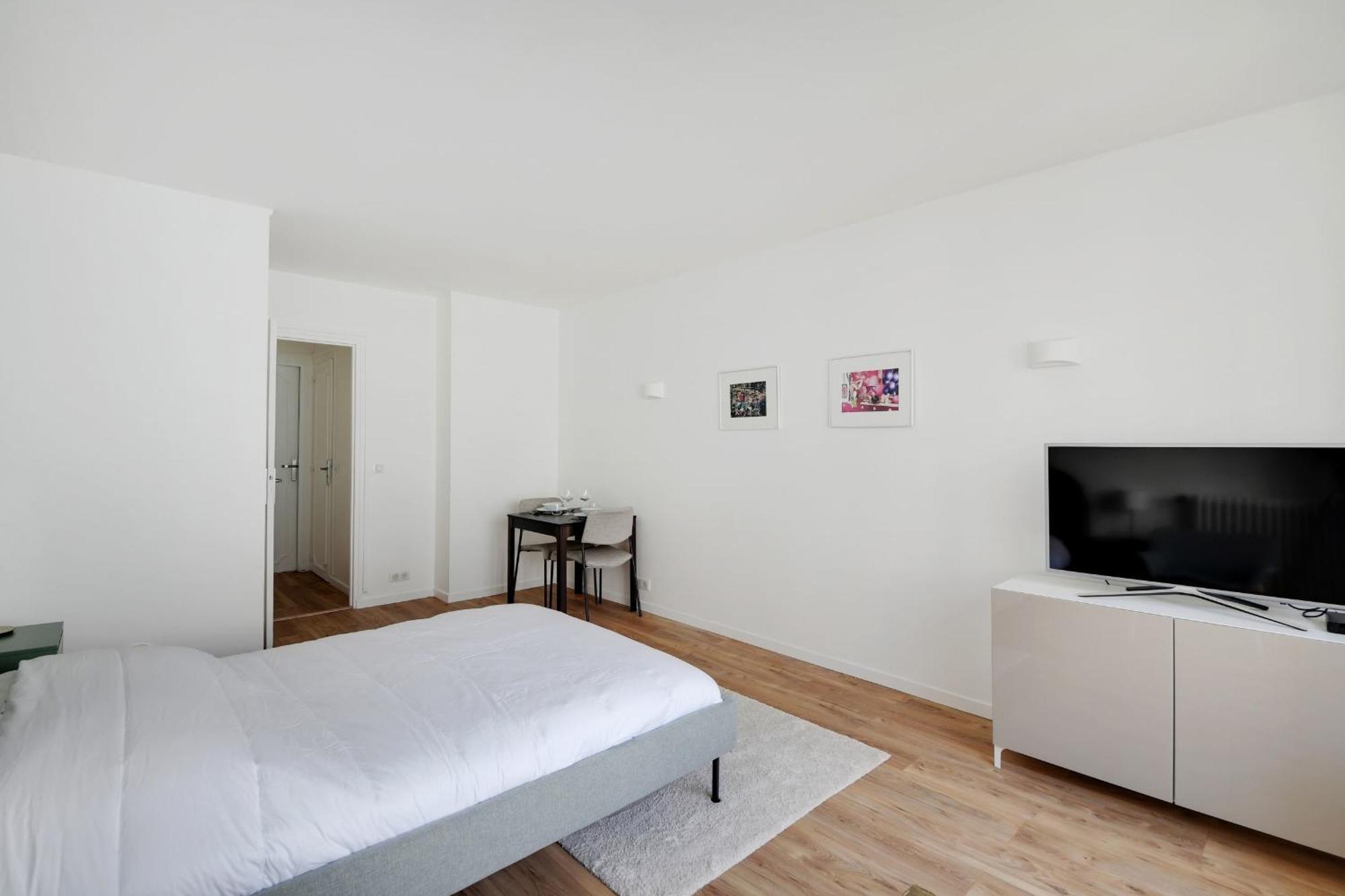 Bright For 2 - Champs-elysees Appartement