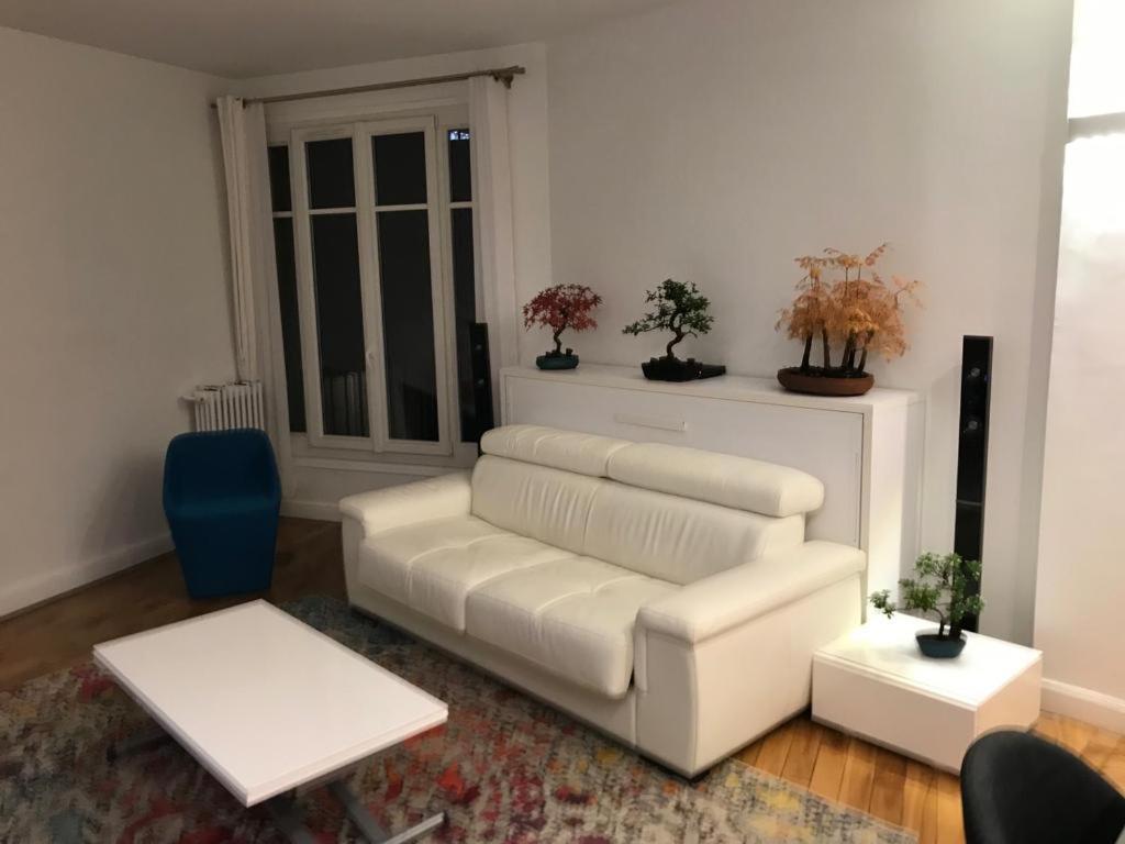 Apartment Read Well - Spare Double Bedroom In Cosy Close To Convention Center In 15th District *