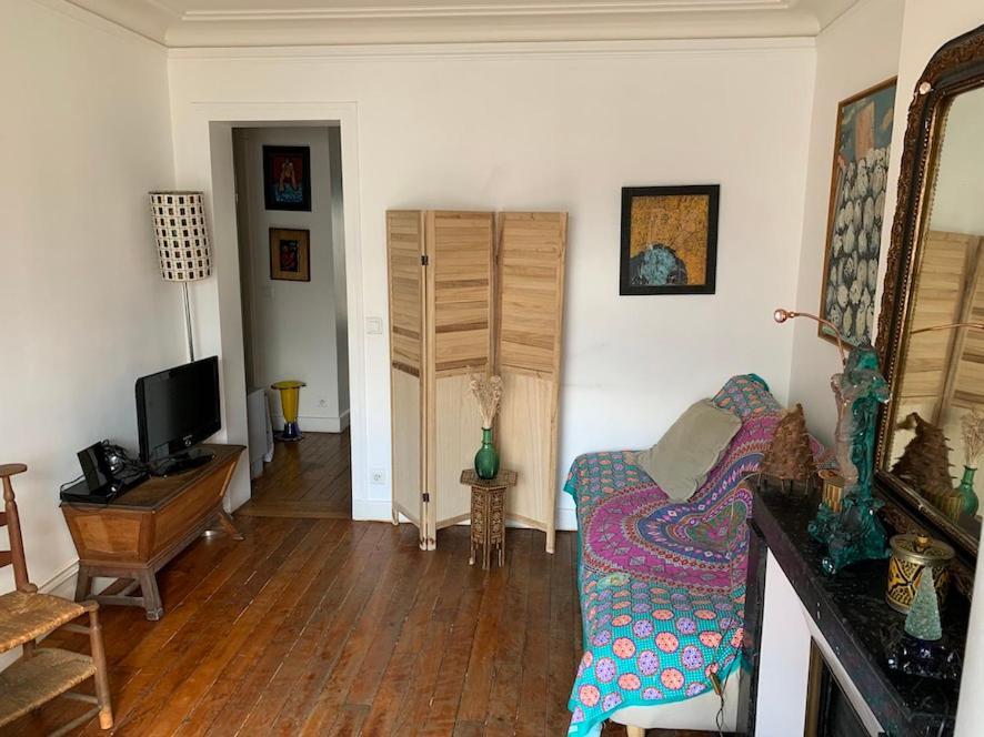 Guest house Stylish Flat With Balcony Facing South