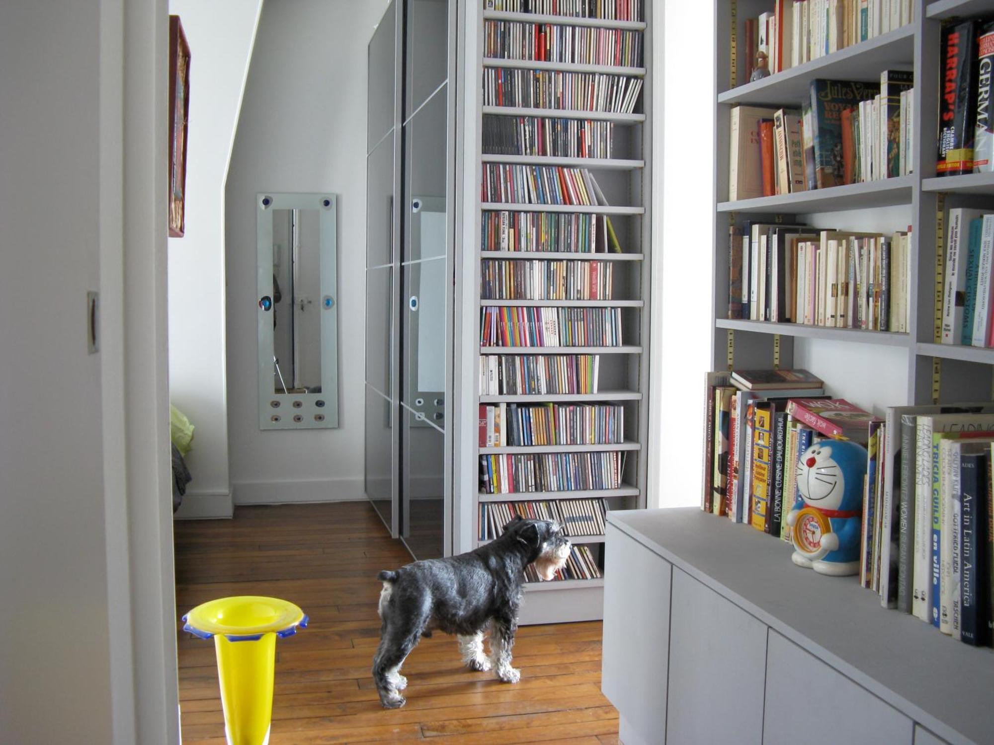 Stylish Flat With Balcony Facing South *