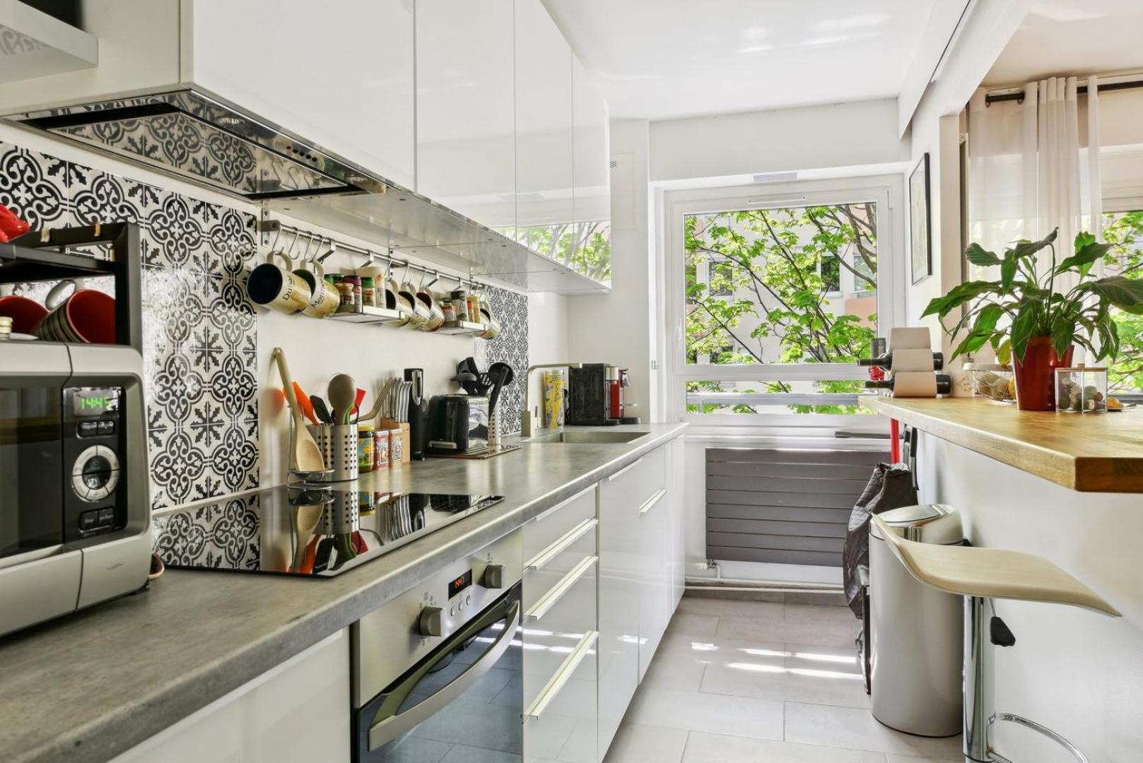 Design Pour Les Amateurs De Modernite * Paris