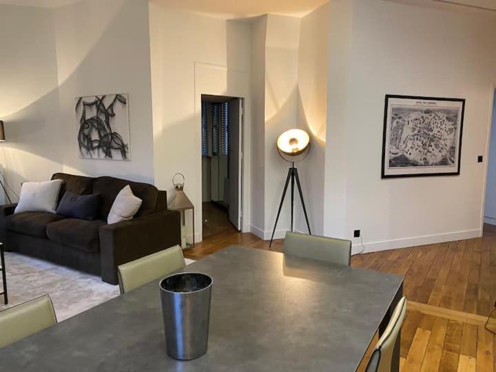 3 7e Appartement *