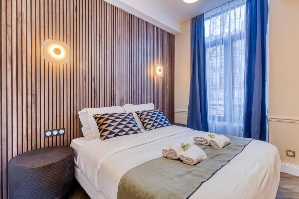New Luxury Flat - Area