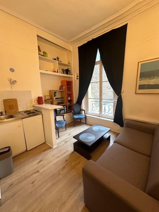 De 38m² -quartier Latin * Paris