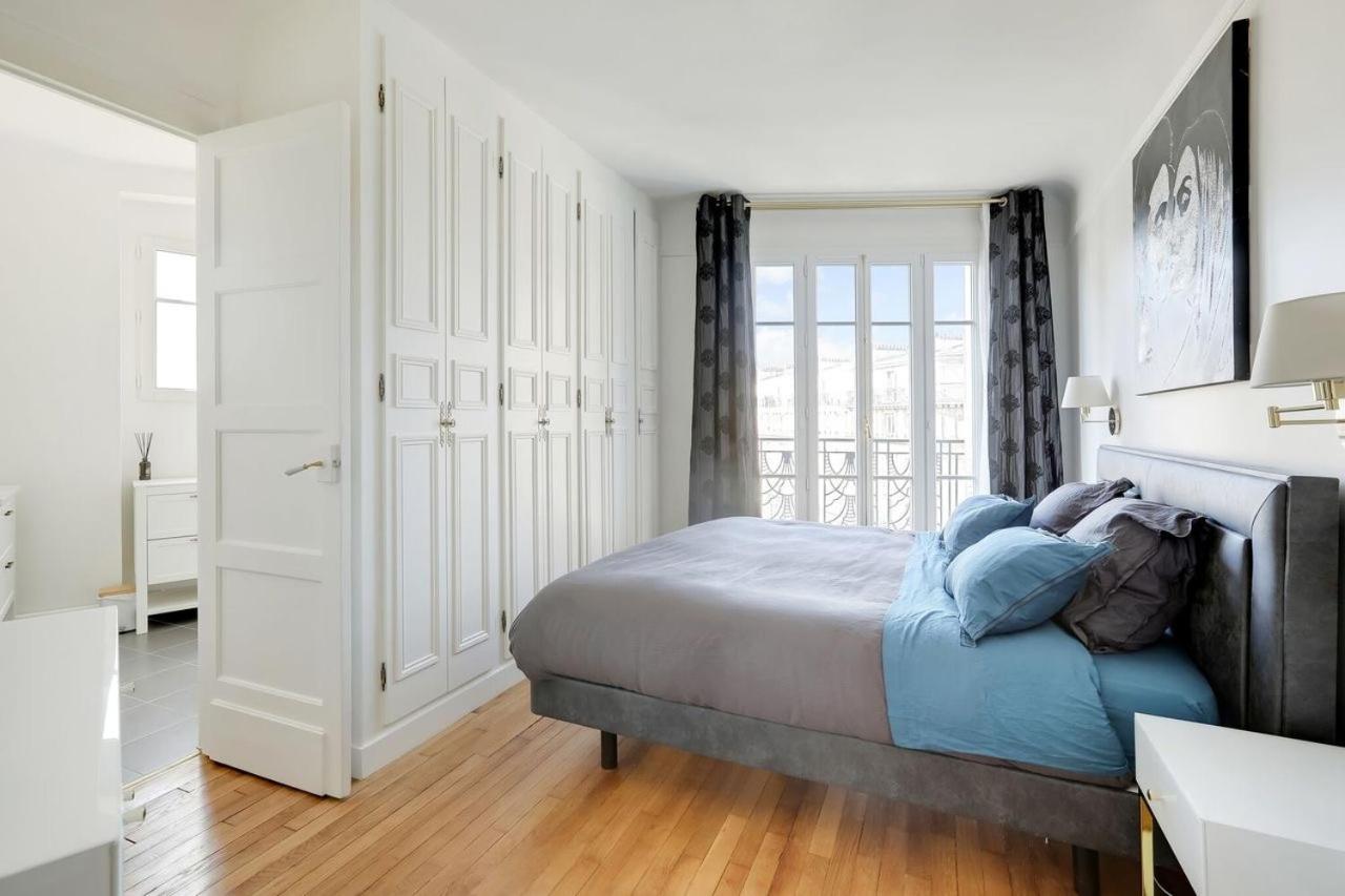 Apartment Typical Parisian