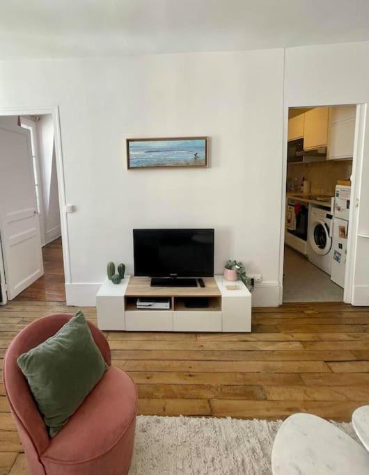 Apartment Proche Arc Triomphe / Champs Elysees *