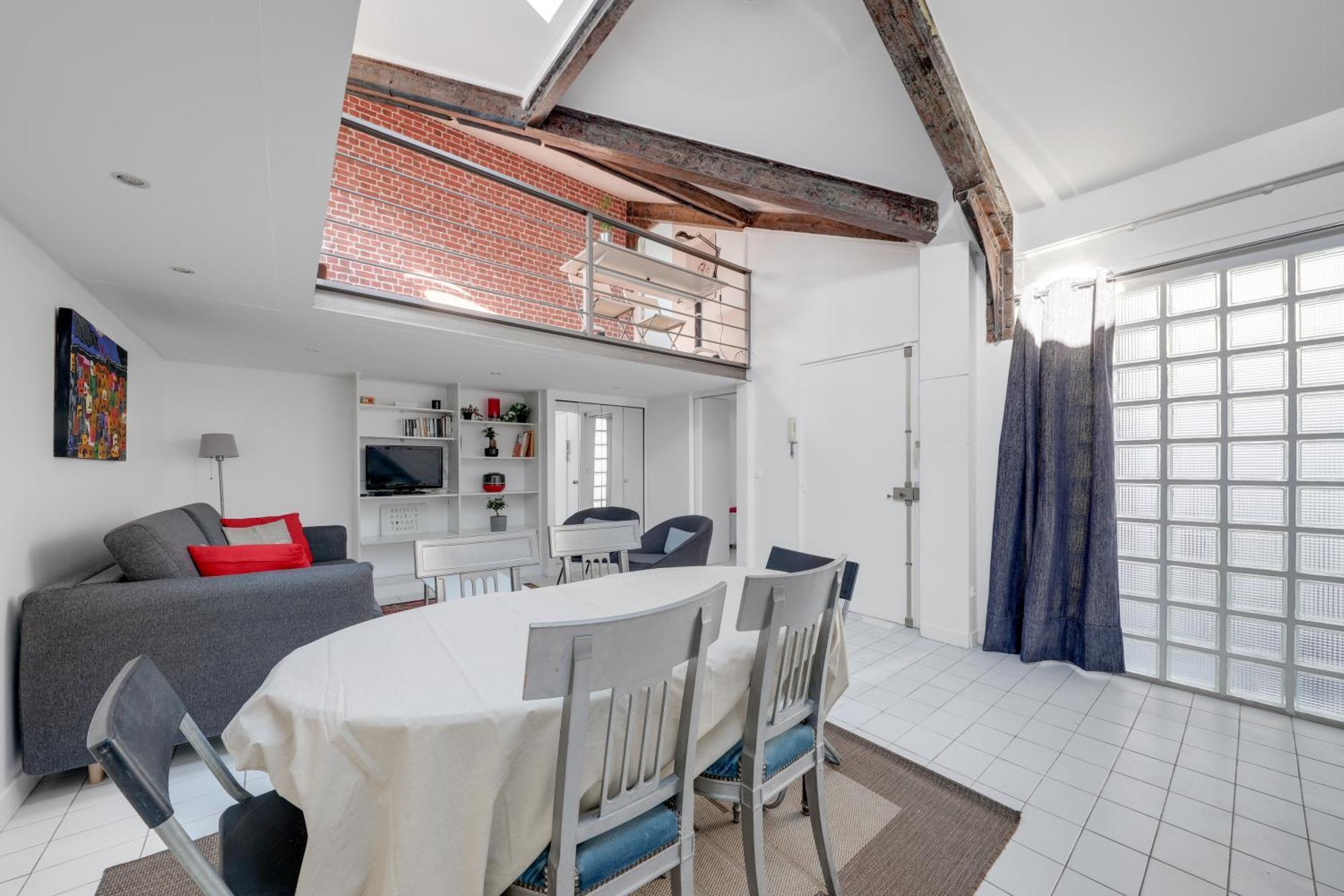 Grand Loft Standing Pour 6 Pers By Weekome Paris