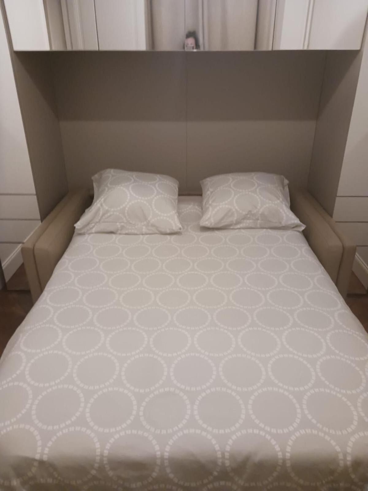 Appartement 2 Bedroom Luxurious Next To Arc De Triumphe *