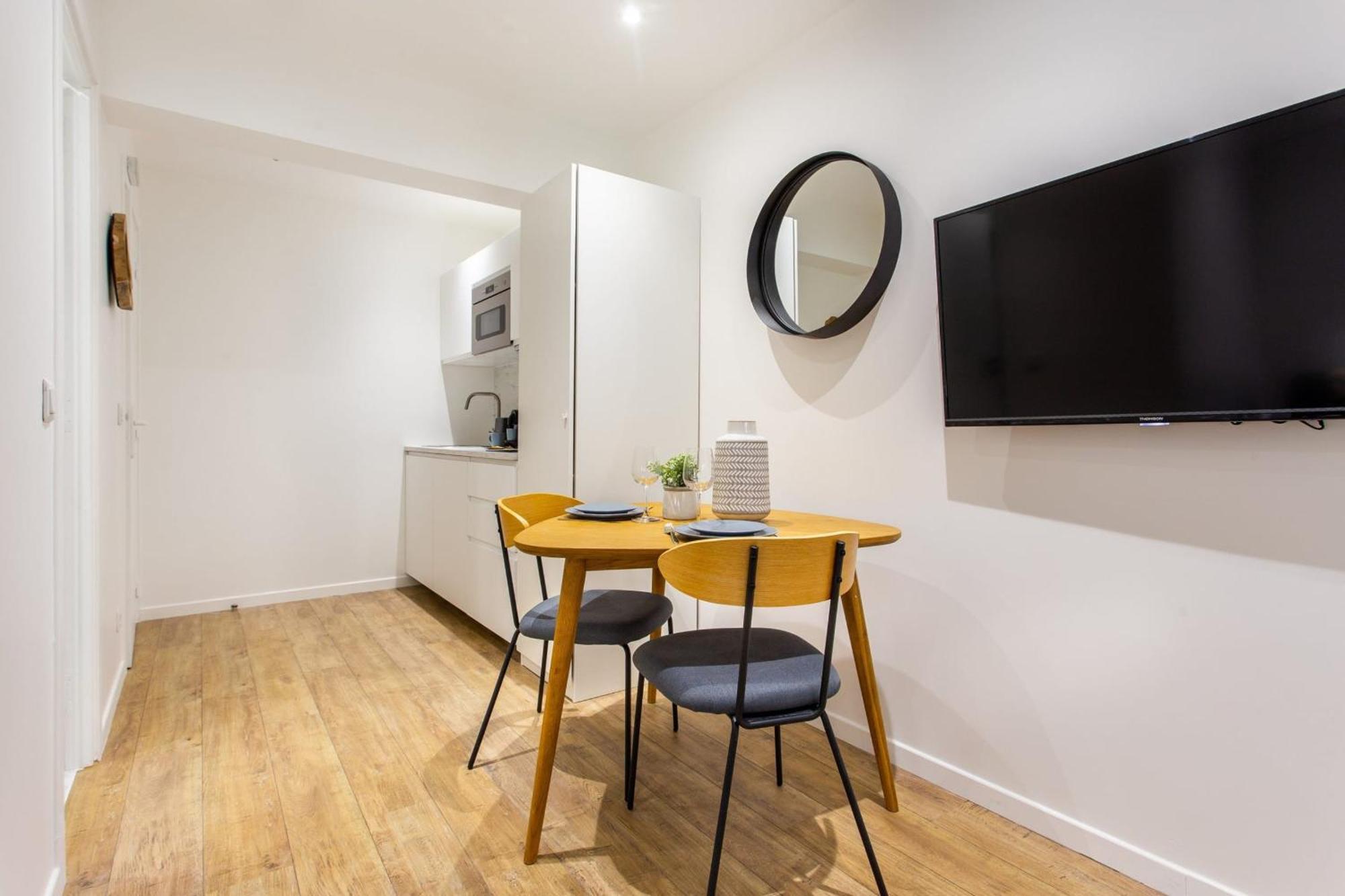 Apartment - Sacre Coeur Paris