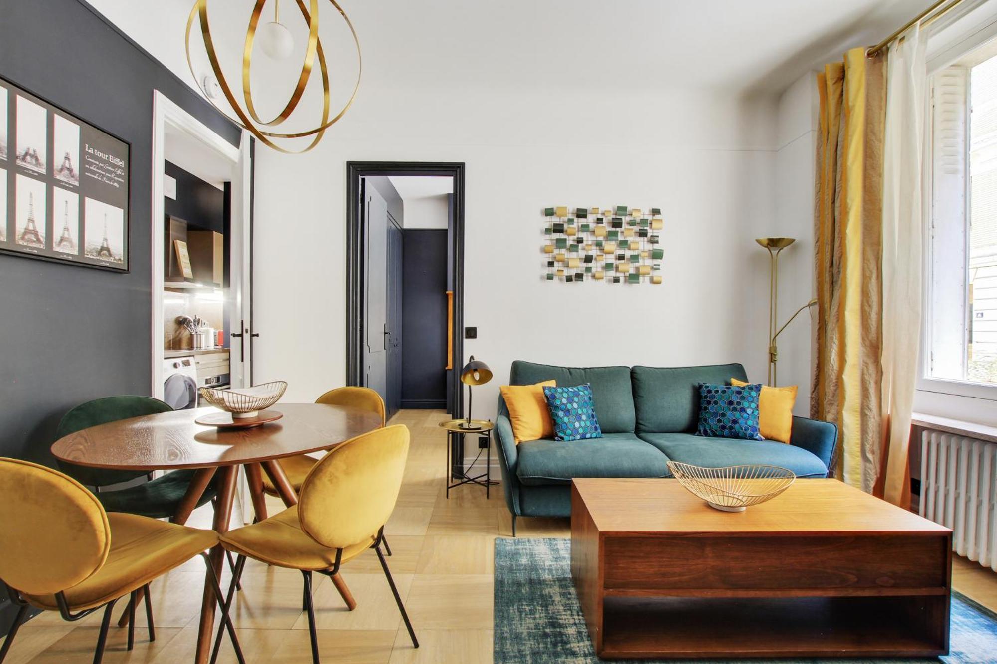 Sejours Parisiens / Belle Courcelles / 4* Appartement *