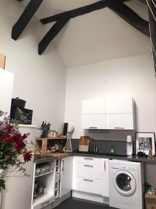Appartement Charming Parisian Under The Rooftops Paris