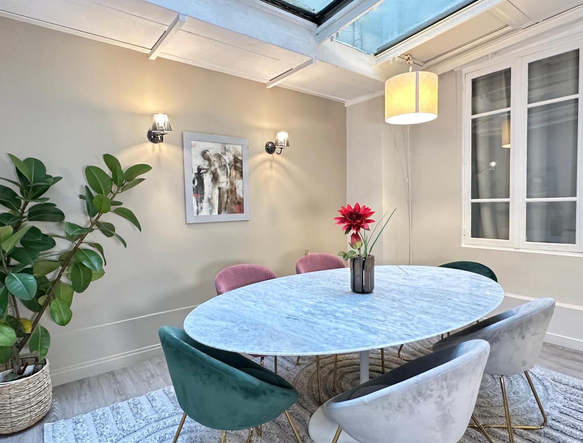 Saint Germain Des Prés - Deluxe Parisian Loft - 5492