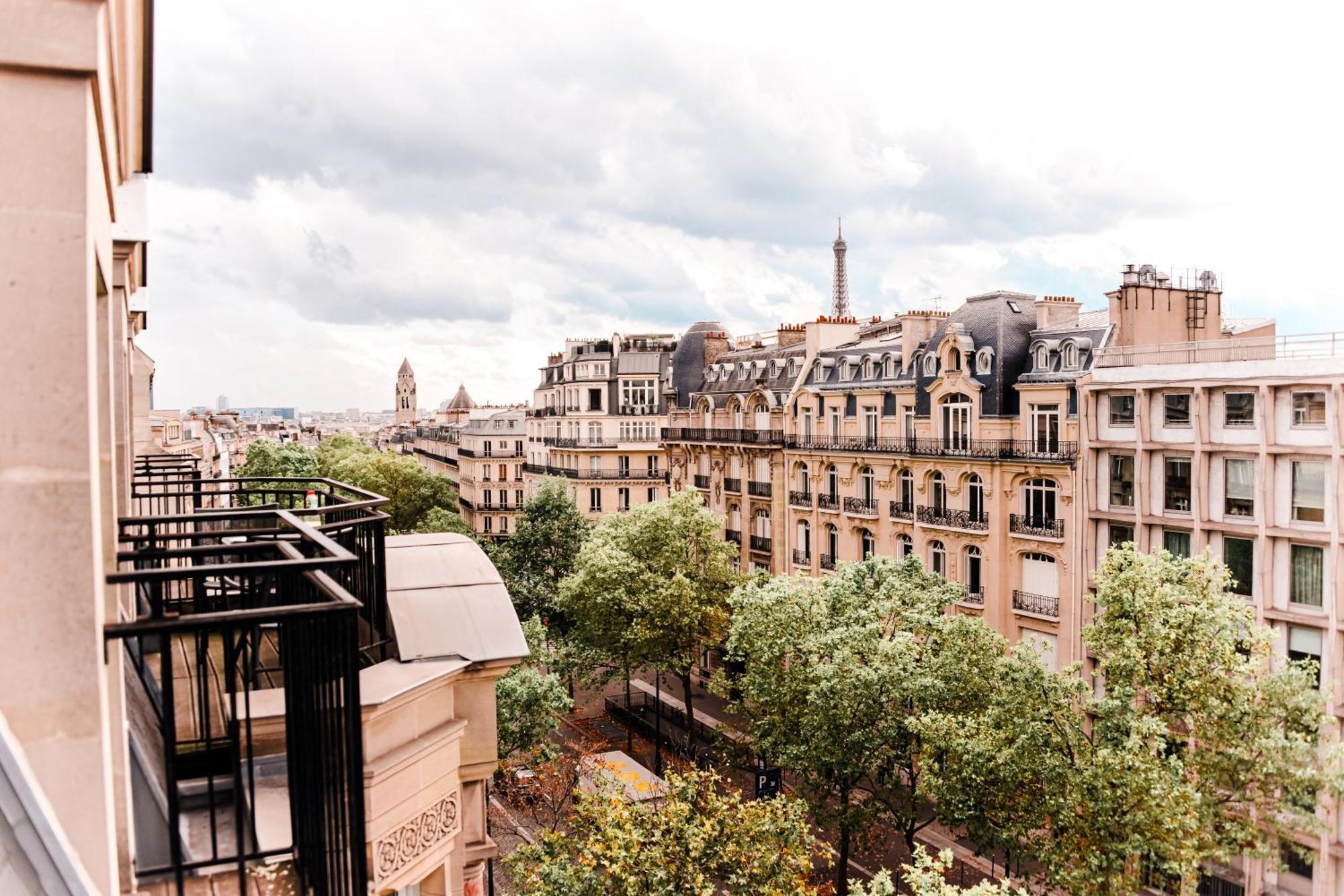 Radisson Blu Champs-elysées, Hotel 5*