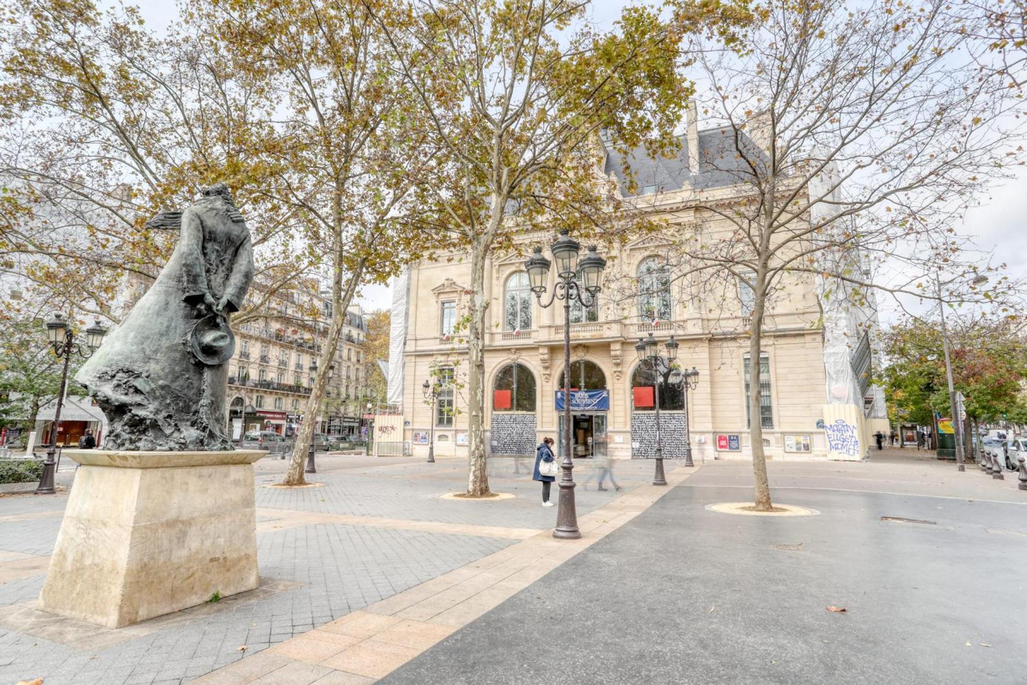 Grand Spacieux Renove Metro Wifi Apartment