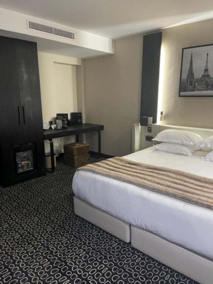 Hotel Elysées 3*