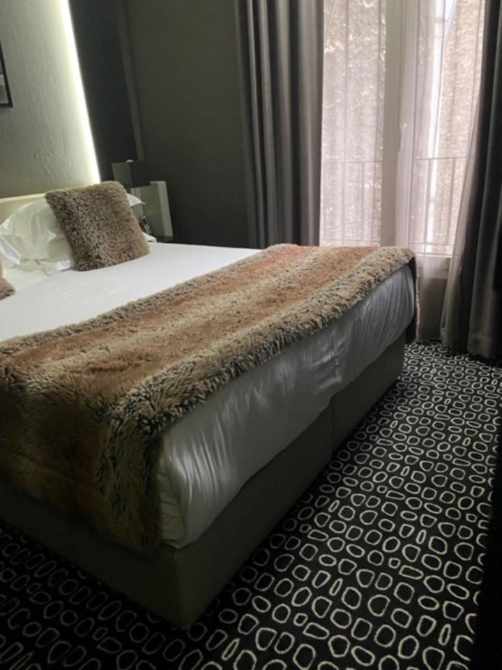 Elysées 3* Paris