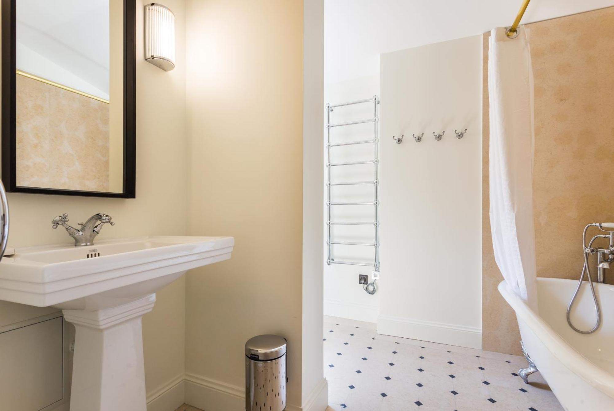 Cmg Jardin Du Luxembourg - Pantheon Appartement