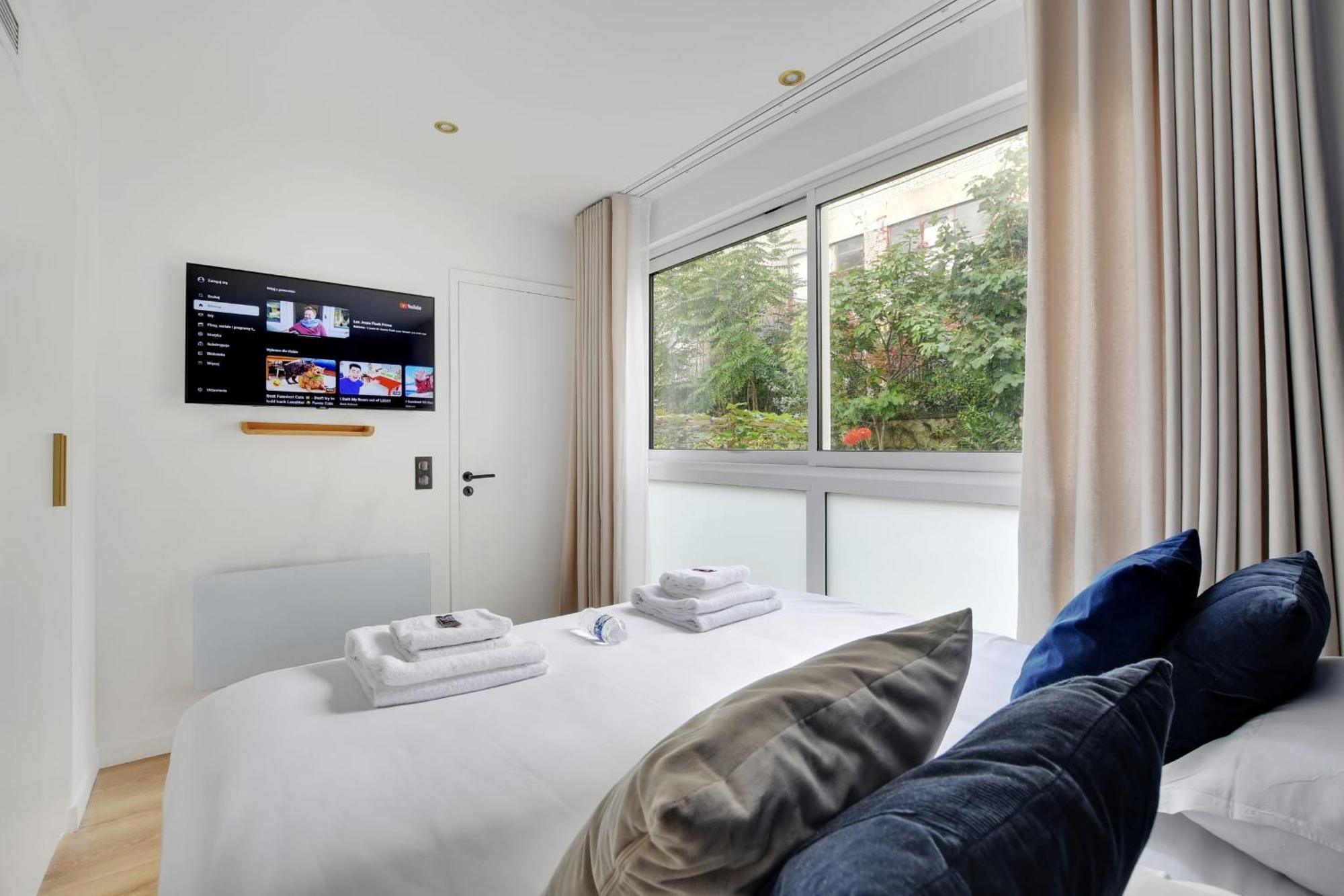 Incroyable - 3br-8p - Pl De La Nation Apartment *