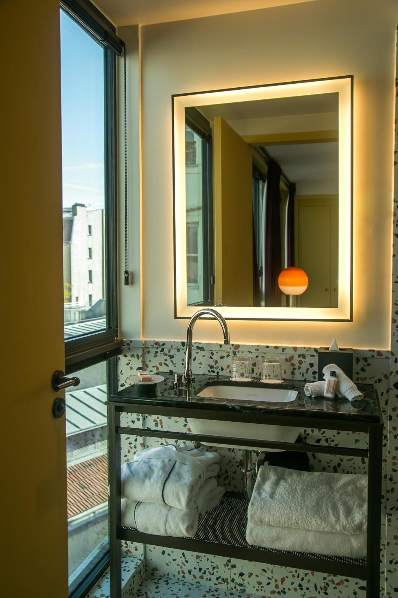 Hotel Le Ballu Paris