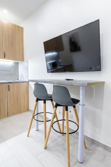 Lemercier/Batignolles : Cosy Studio 2P *