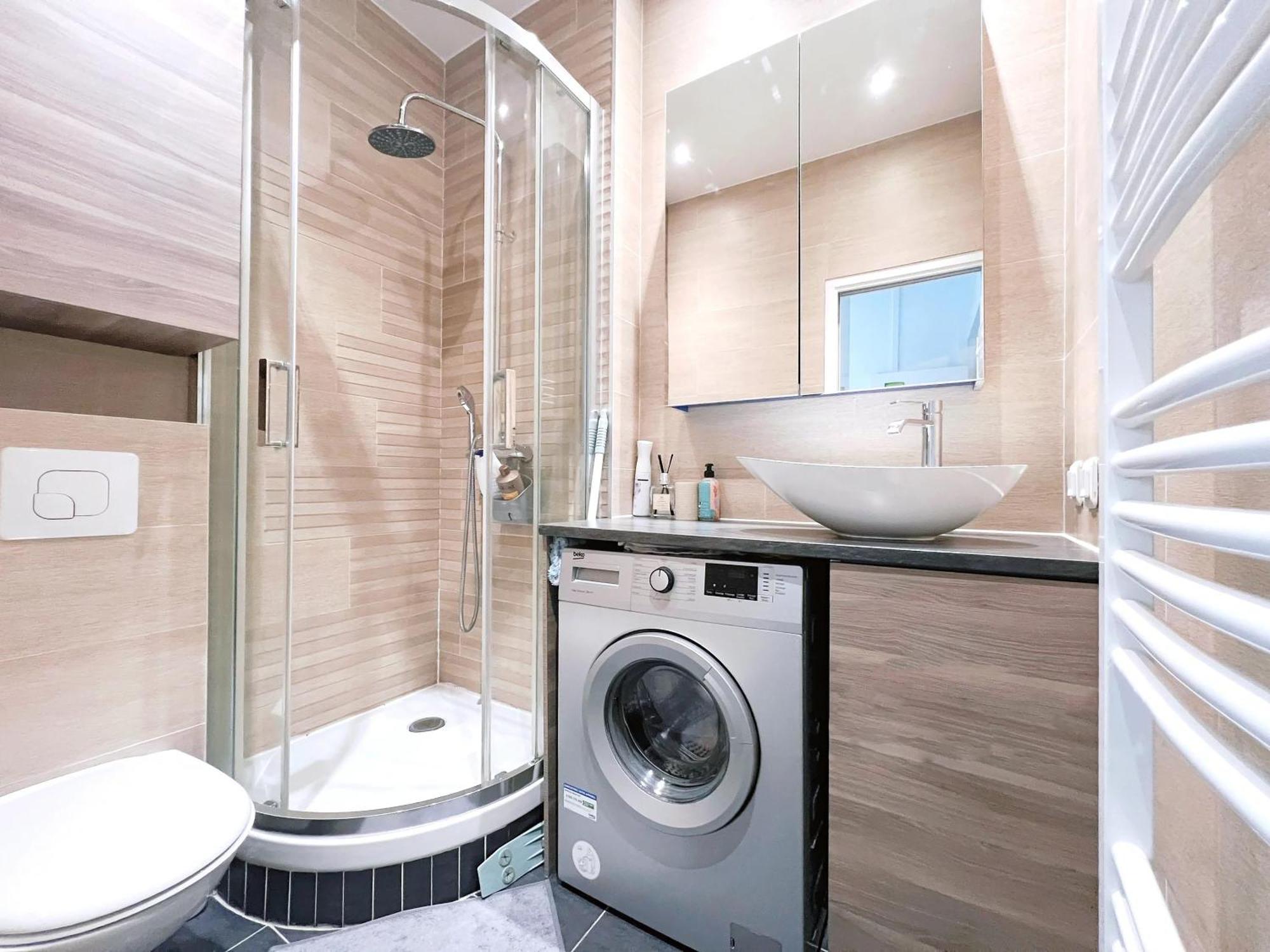 Seine Apartment