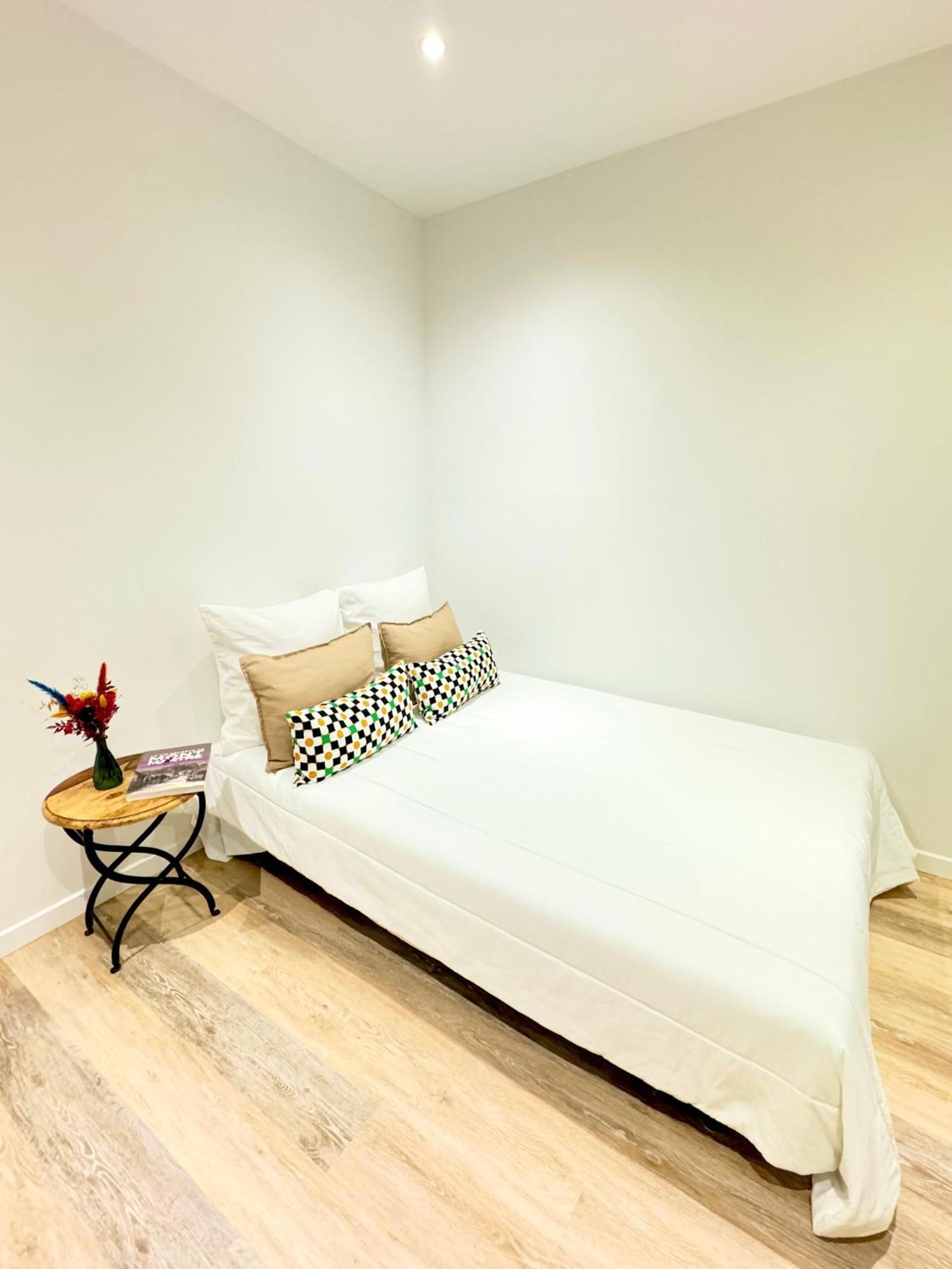 Amelie Poulain Studio In Heart Of Montmartre Apartment *