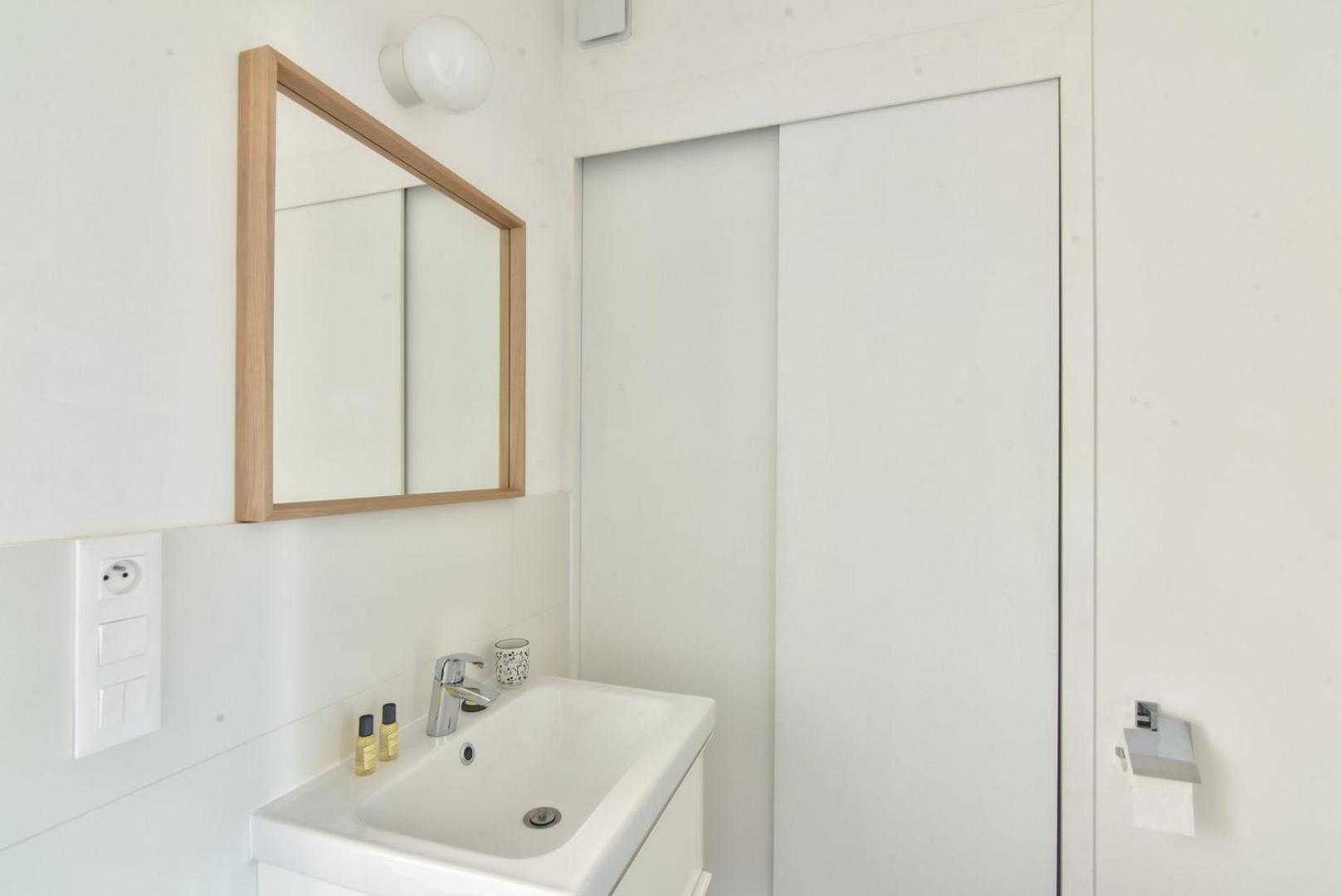 Guestready - Design Pres Du Moulin Rouge Apartment Paris