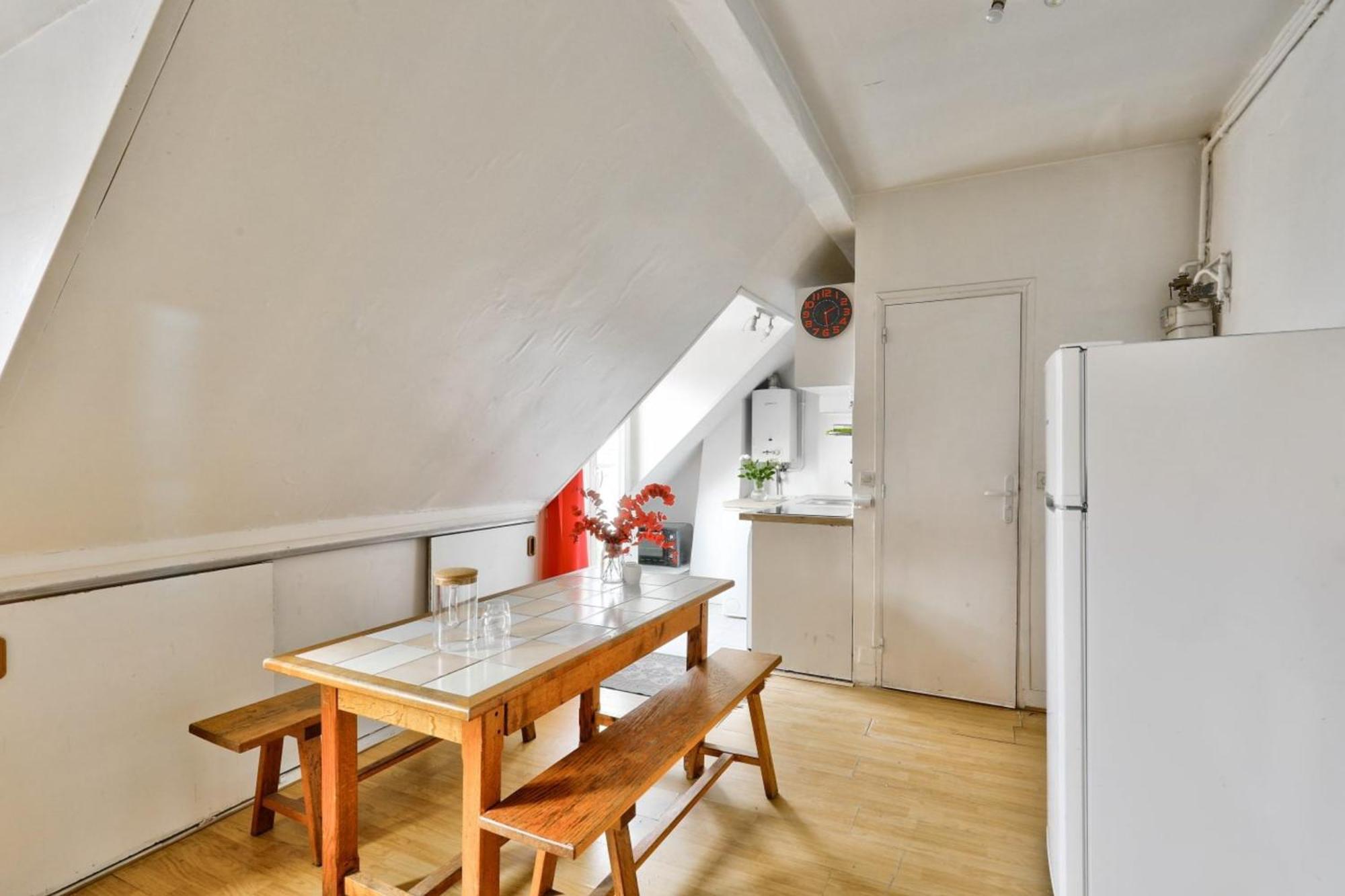 Cosy Under The Roofs Of Apartment