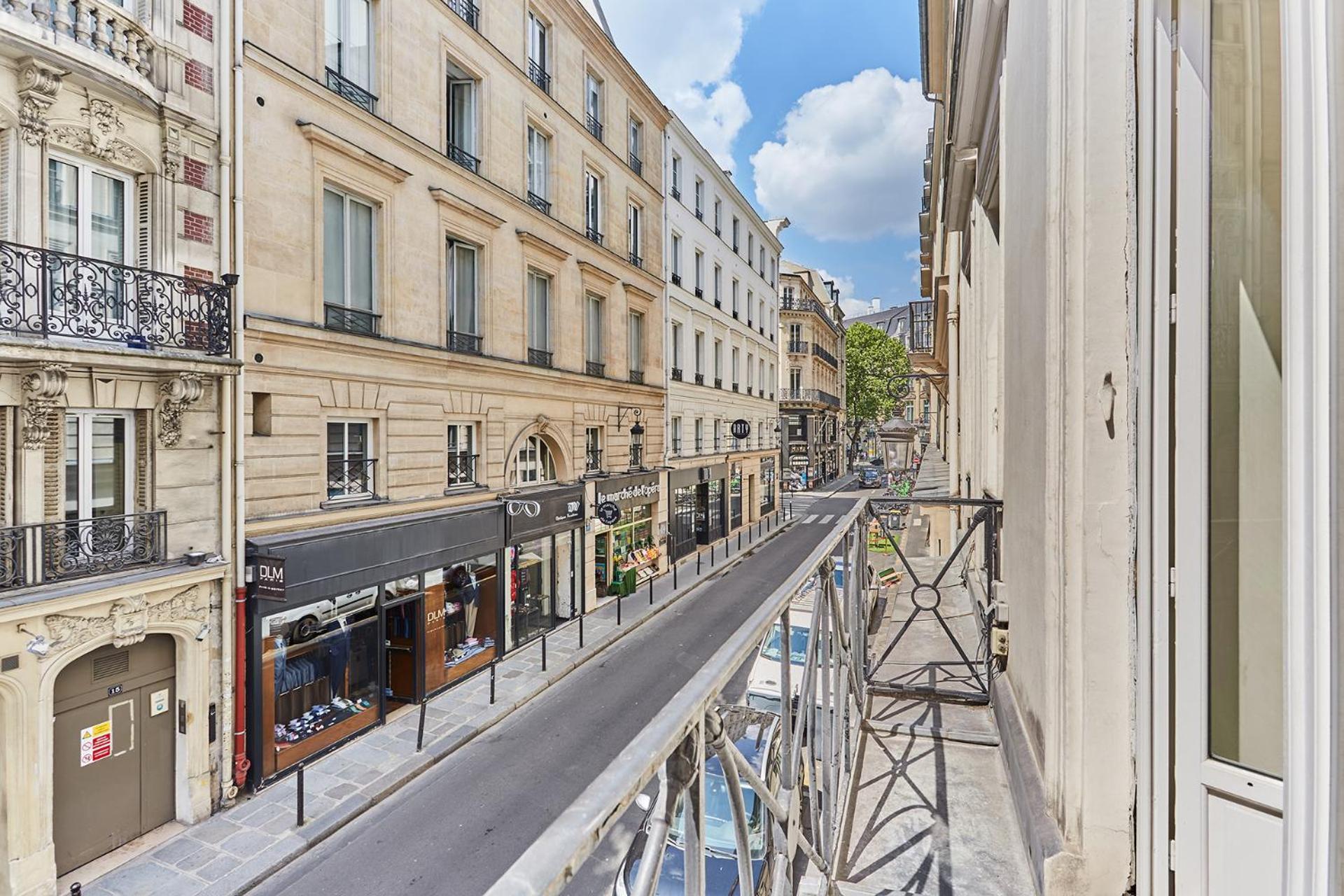 Apartment Place Vendome By Studioprestige