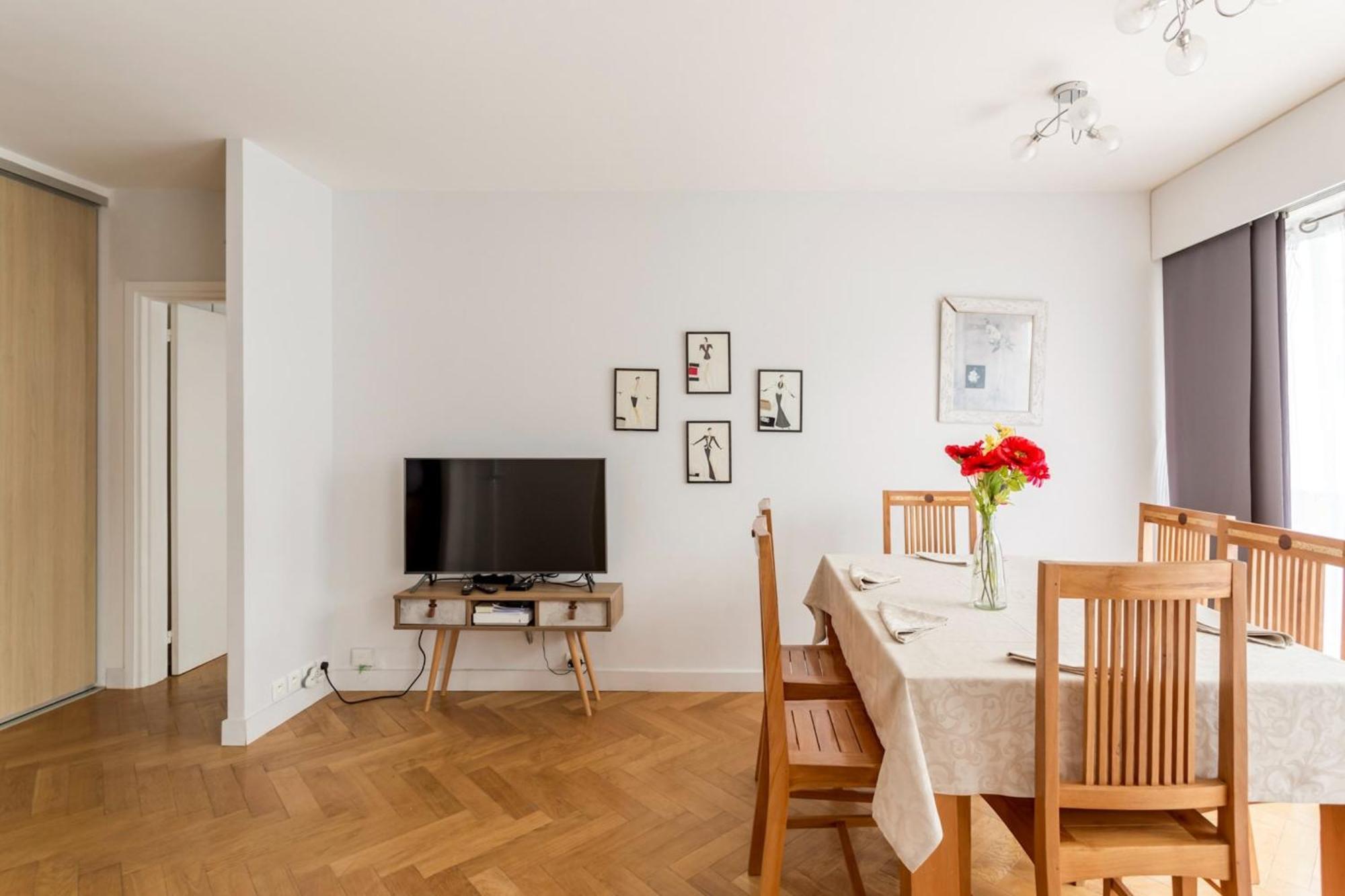 Appartement Eiffel Tower - 2br With Balcony - Cityapartmentstay *