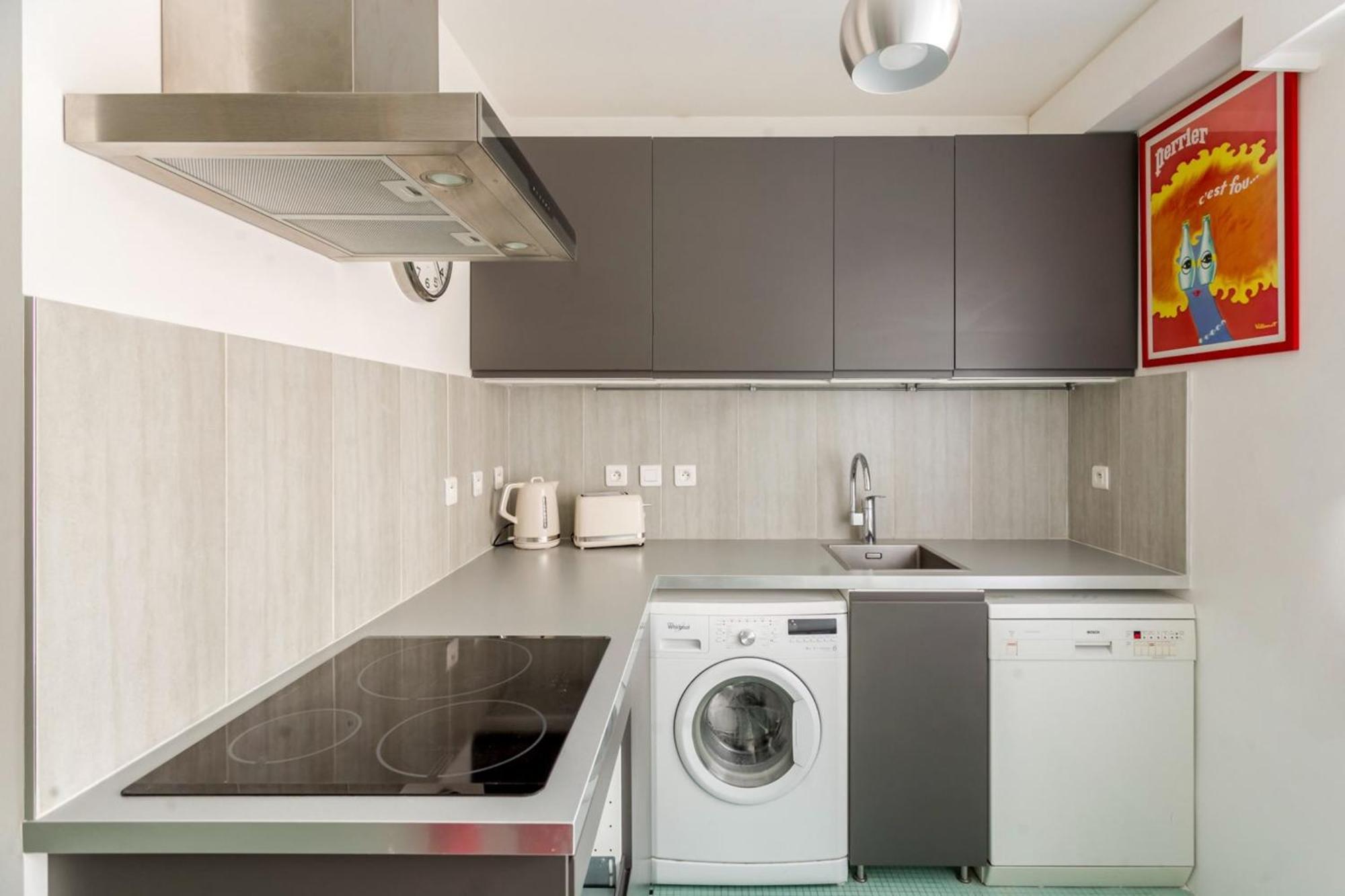 Appartement Eiffel Tower - 2br With Balcony - Cityapartmentstay