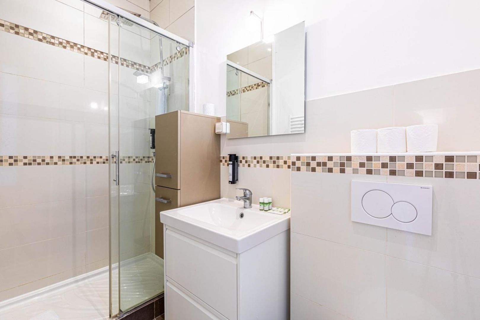 Guestready - Chic And Central Near Attractions Appartement Paris