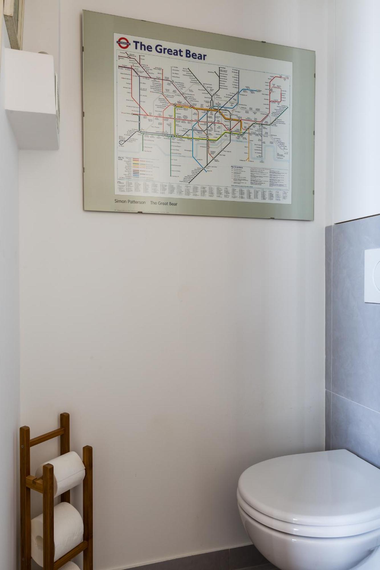 Veeve - A La Mode In Batignolles Apartment *