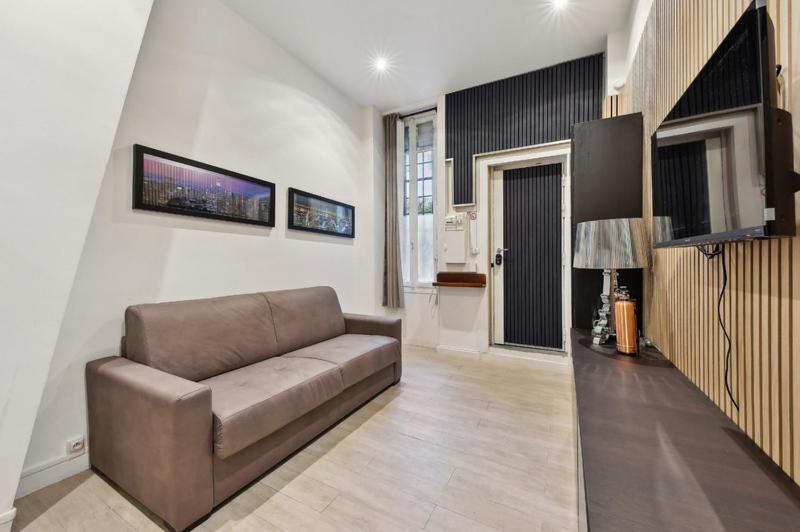 269 Pereire - Superb In
