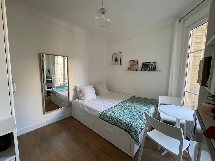Joli Pres De Montmartre Apartment