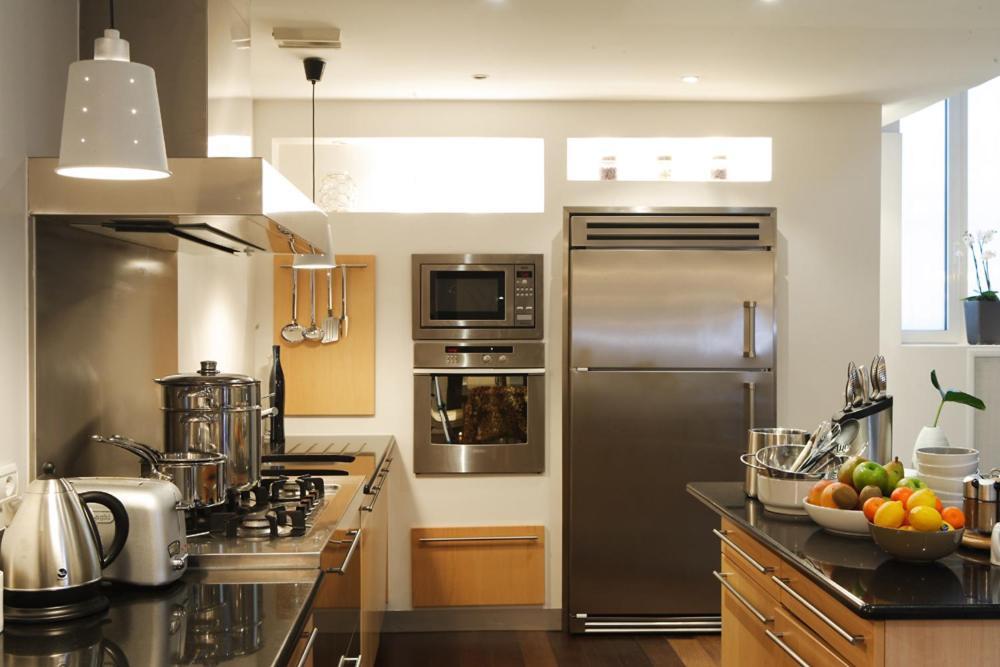Luxury Two-story Designer Loft In Epicenter - Bright And Spacious *