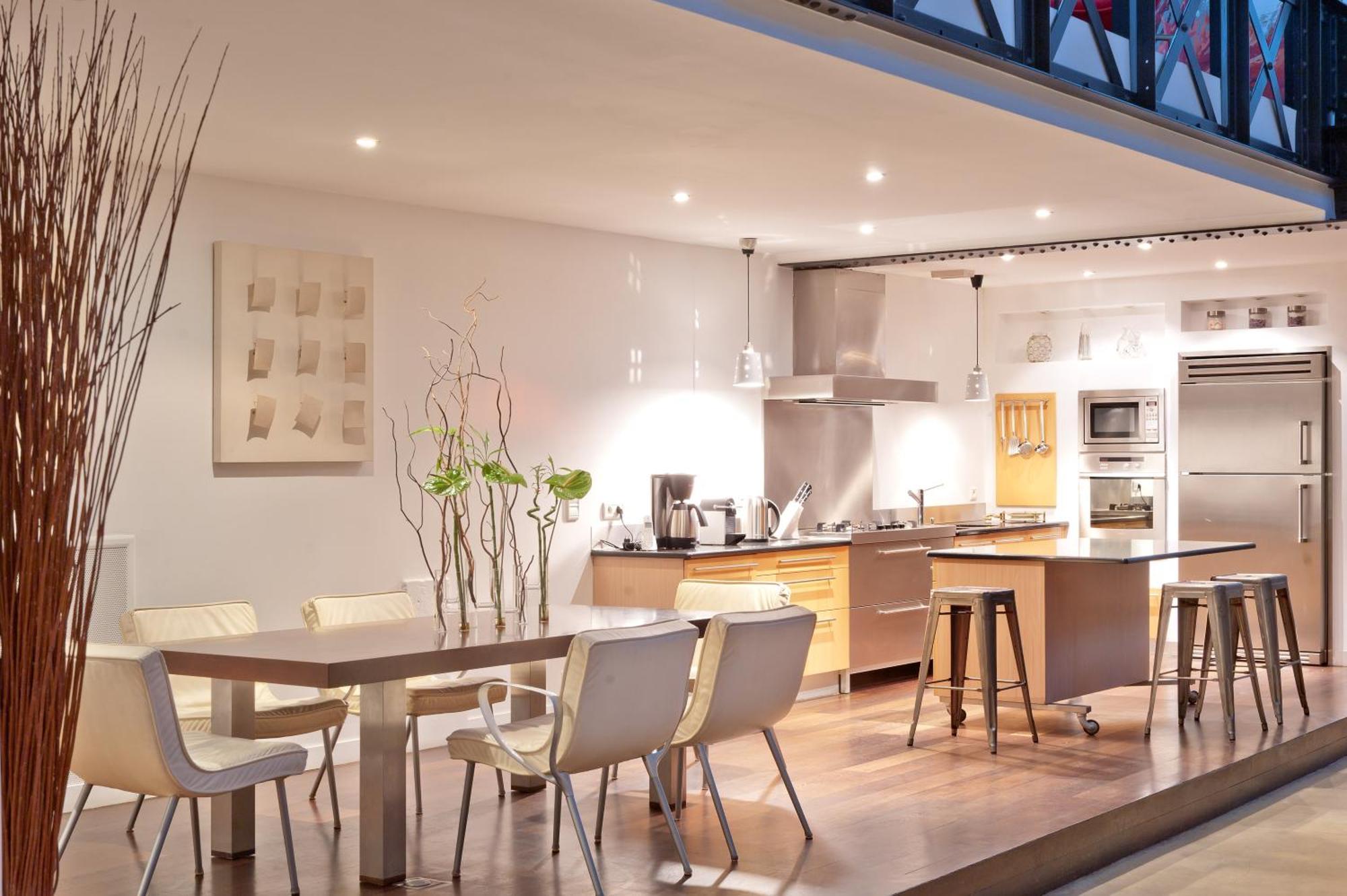 Luxury Two-story Designer Loft In Epicenter - Bright And Spacious Paris