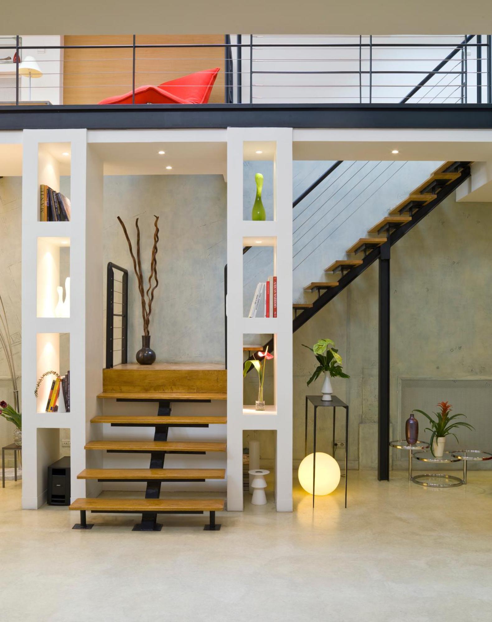 Luxury Two-story Designer Loft In Epicenter - Bright And Spacious *