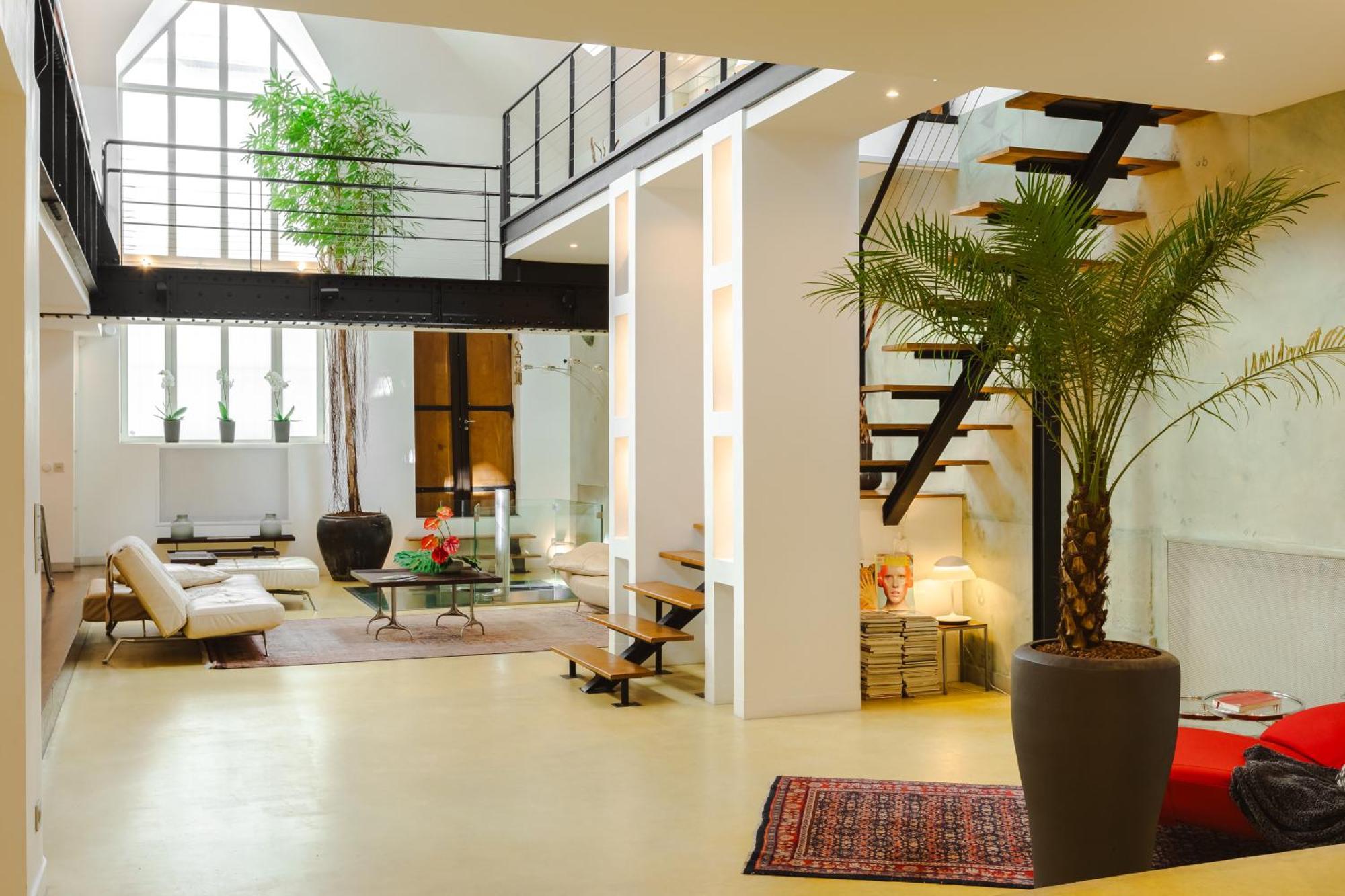 Luxury Two-story Designer Loft In Epicenter - Bright And Spacious Apartment Paris