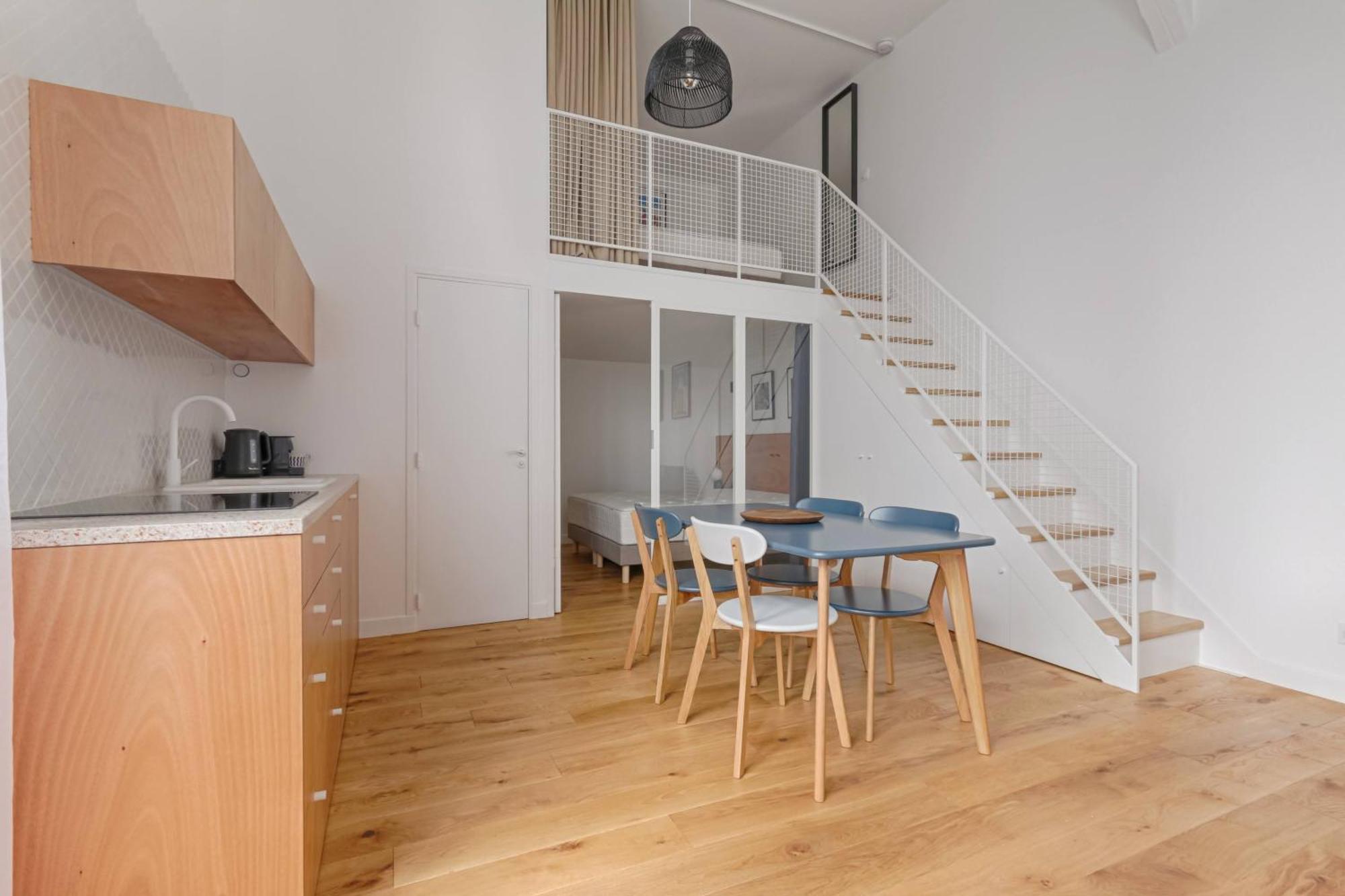 Les De Montmartre - Secret Courtyard Apartment
