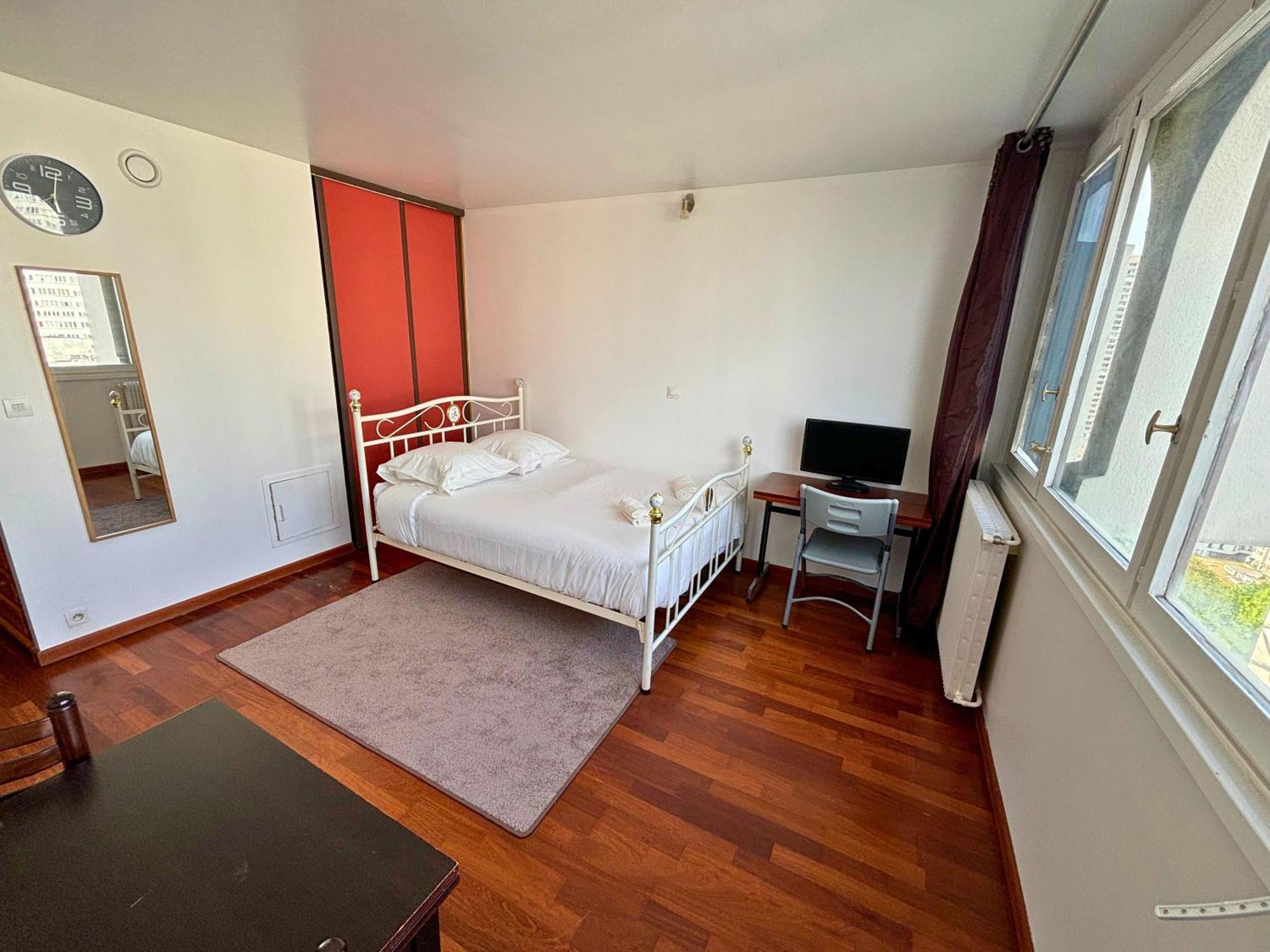 With Panoramic View: Live In Peace! Apartamento