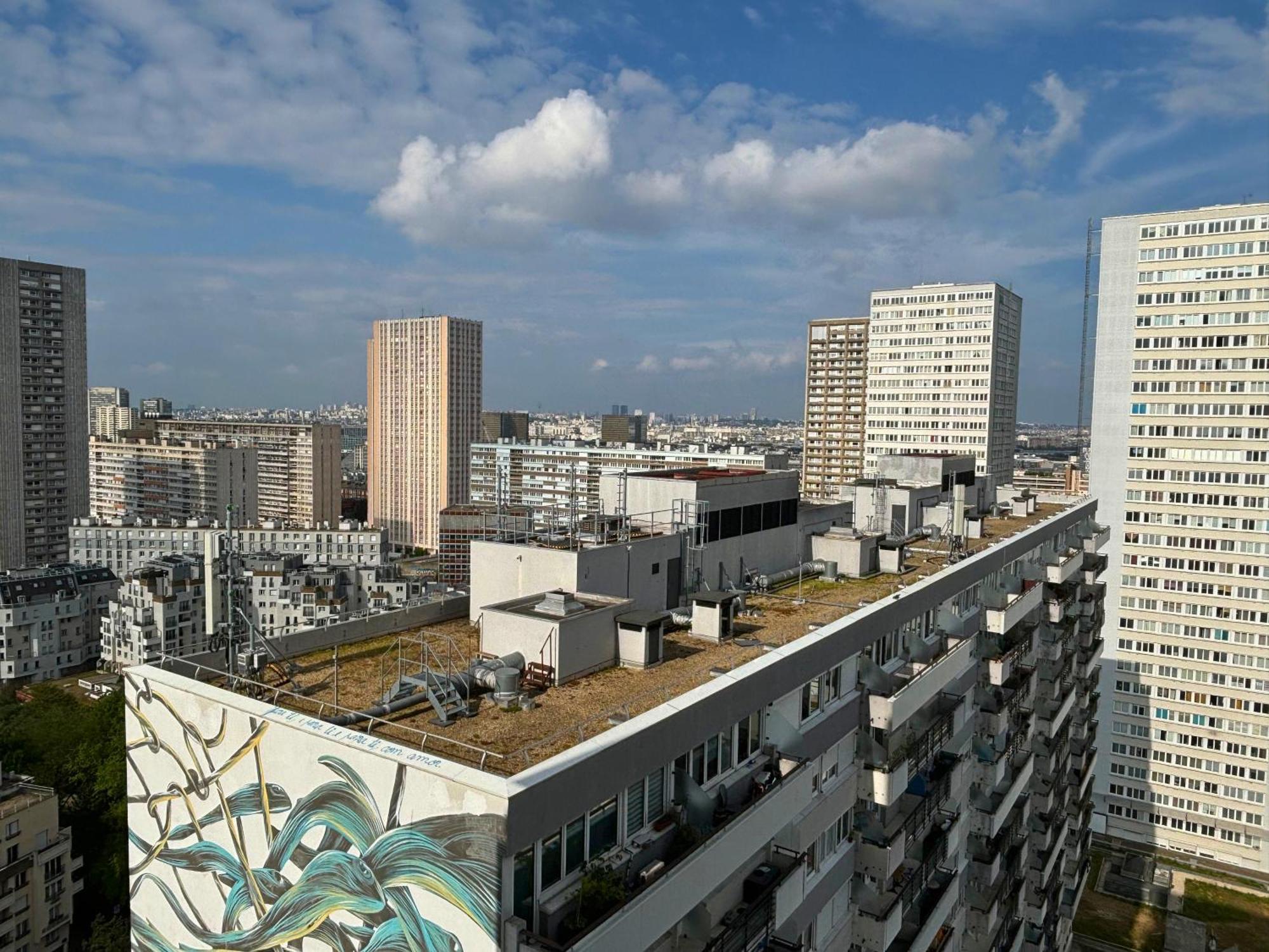 Apartamento With Panoramic View: Live In Peace! Paris