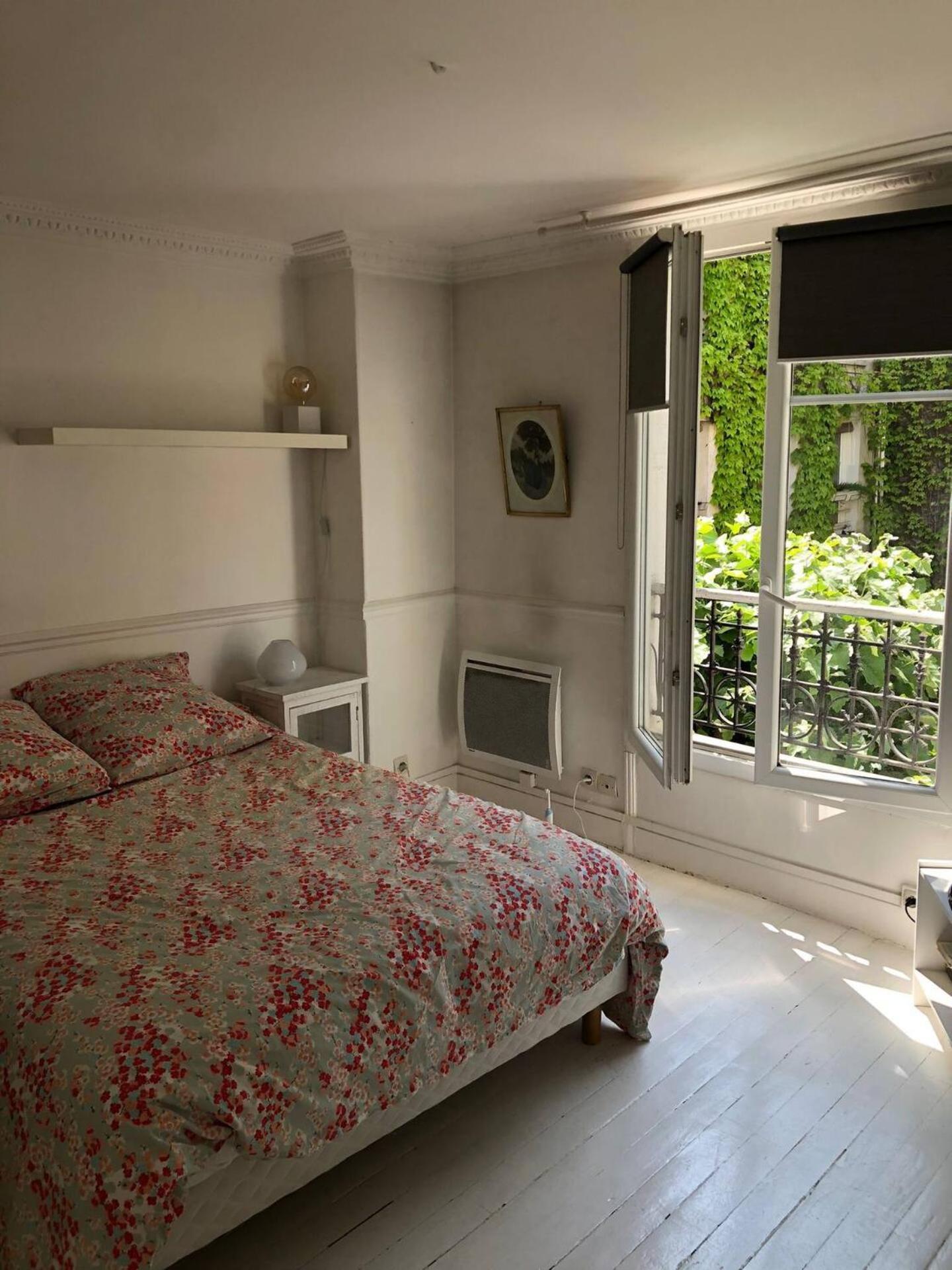 Cosy - Abbesses Montmartre Apartment Paris