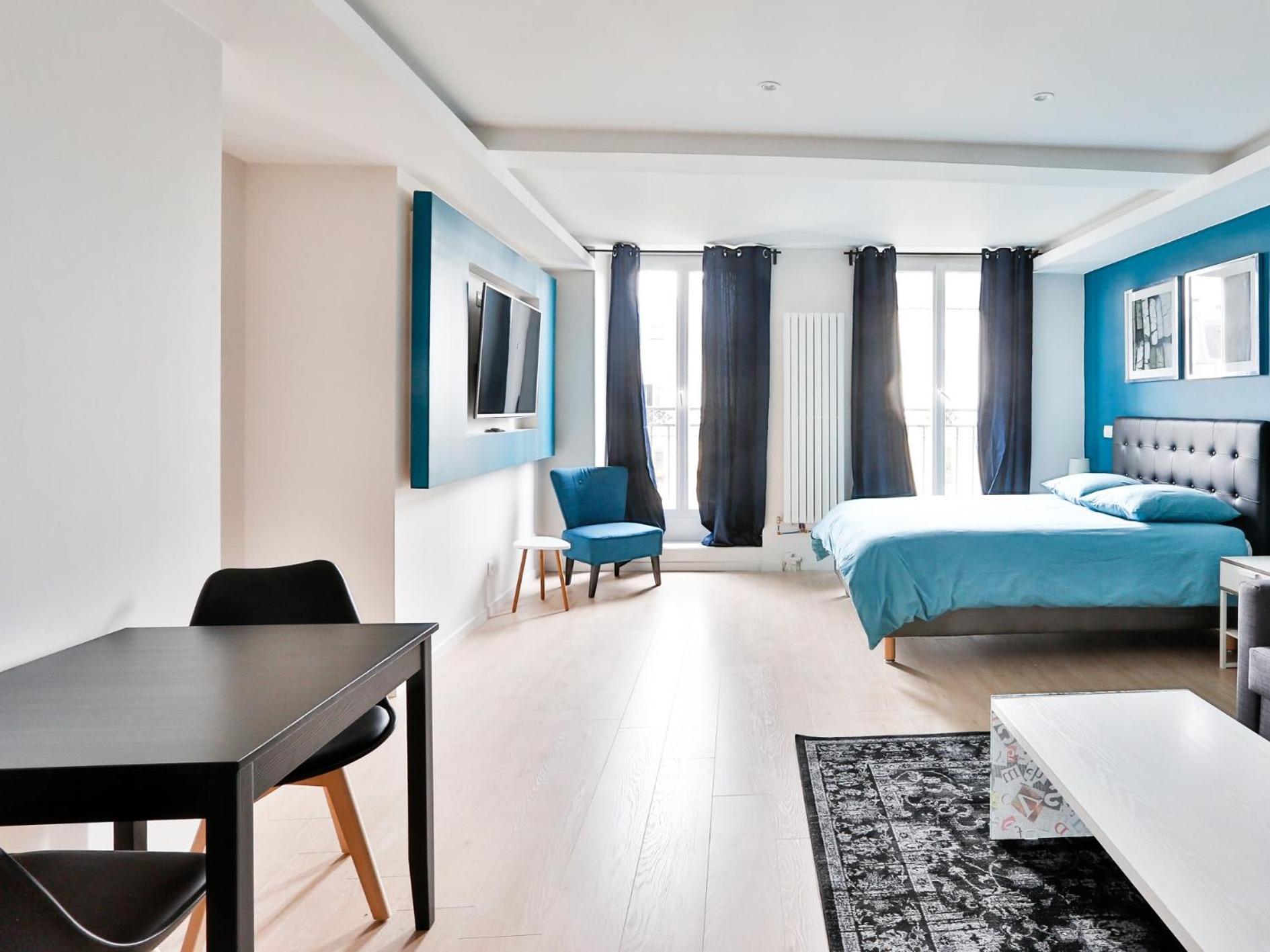 Blue Nights - Sebastopol Apartment Paris