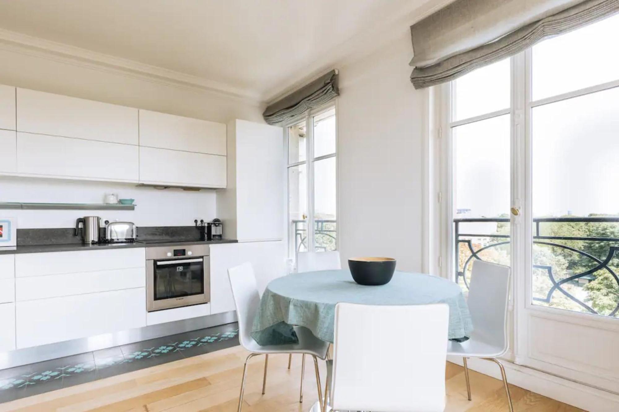 Apartment Central&spacious 2bd For 4 In Champs Elysees *